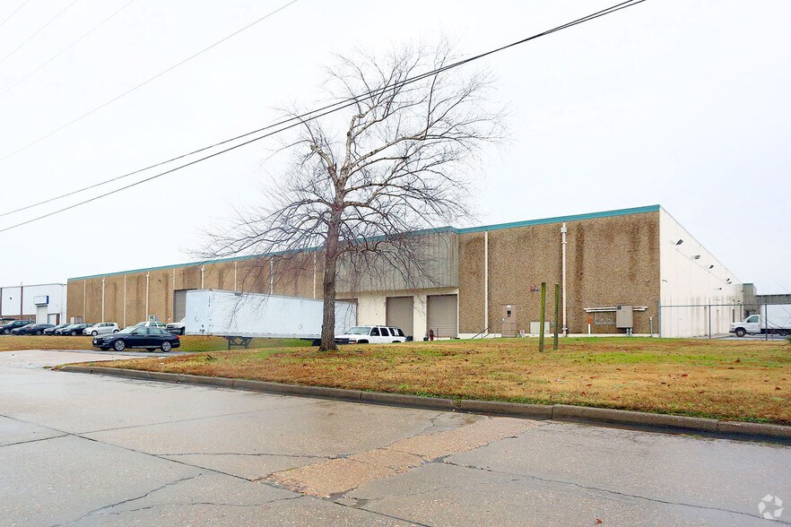 3745 Progress Rd, Norfolk, VA for sale - Primary Photo - Image 1 of 1