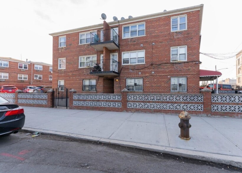 7962 68th Ave, Middle Village, NY for sale - Building Photo - Image 1 of 26