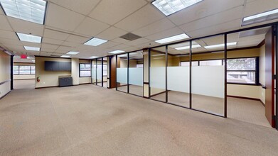 16414 San Pedro Ave, San Antonio, TX for lease Interior Photo- Image 1 of 8