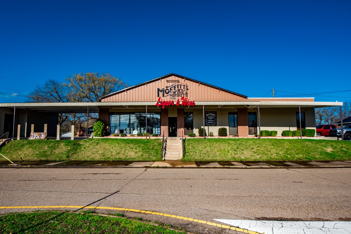 1067 N 1st St, Milan, TN for sale Primary Photo- Image 1 of 1