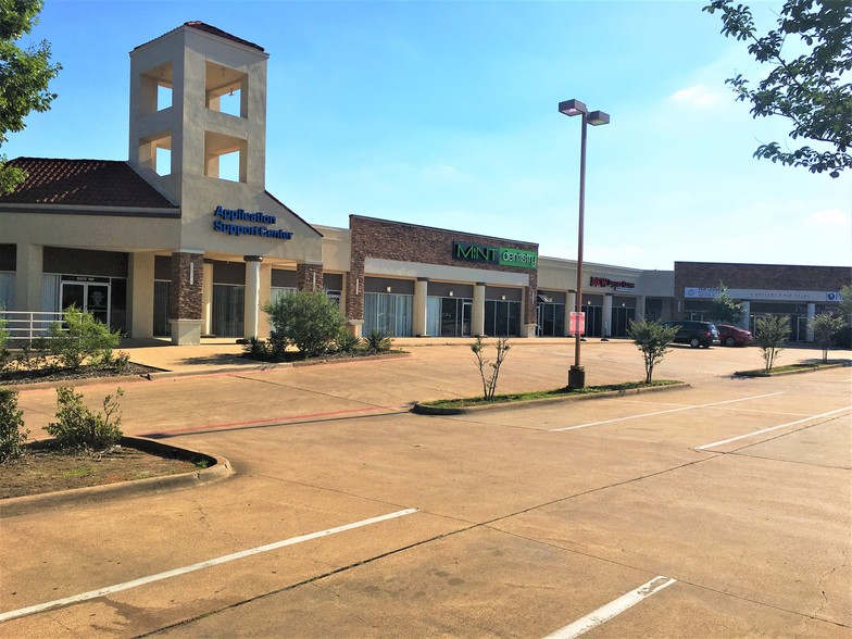 1100 E Pleasant Run Rd, DeSoto, TX for lease - Building Photo - Image 2 of 9