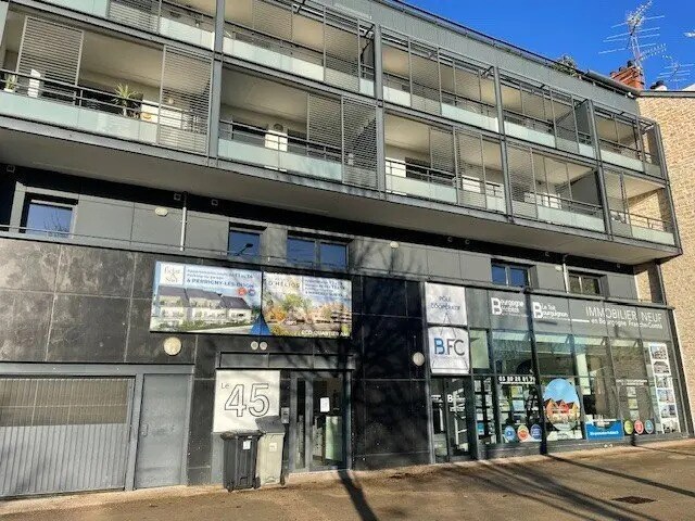 Office in Dijon for lease - Building Photo - Image 3 of 3