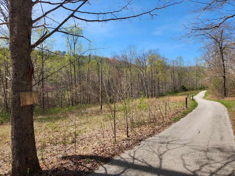 7099 Furnace, Stanton, KY for sale - Primary Photo - Image 1 of 1