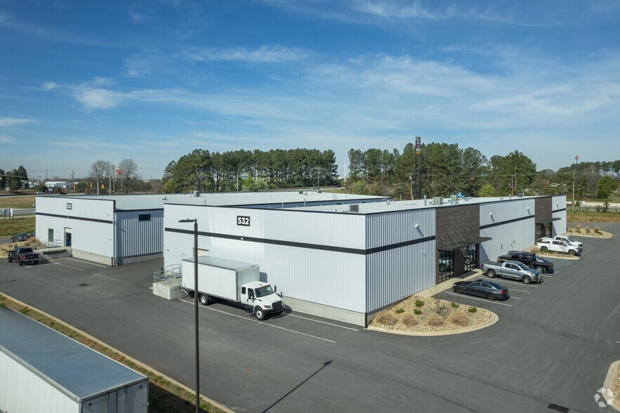 532 Mayfield Rd, Duncan, SC for lease - Building Photo - Image 3 of 7