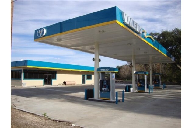 16449 Hwy 124, Fannett, TX for sale - Primary Photo - Image 1 of 17