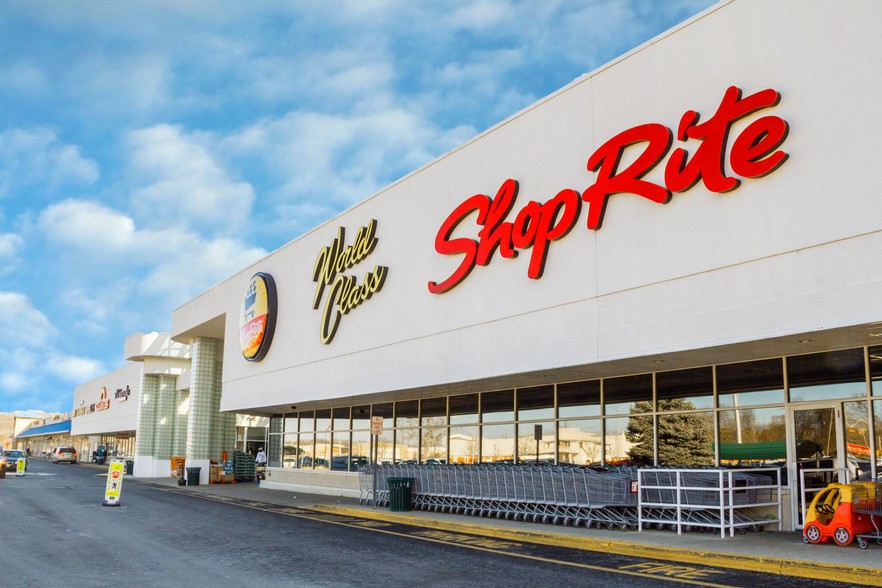 ShopRite in Wall NJ opens new store that is twice as big as old one