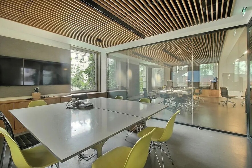 2-7 Impasse Lebouis, Paris for sale - Building Photo - Image 3 of 13