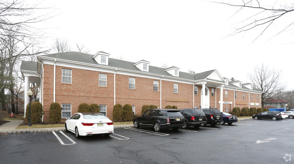 740 Broad St, Shrewsbury, NJ for lease - Building Photo - Image 3 of 23