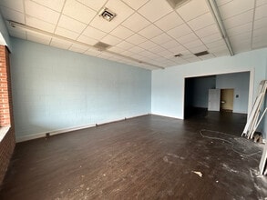 203-205 N Goose Creek Blvd, Goose Creek, SC for lease Interior Photo- Image 2 of 5
