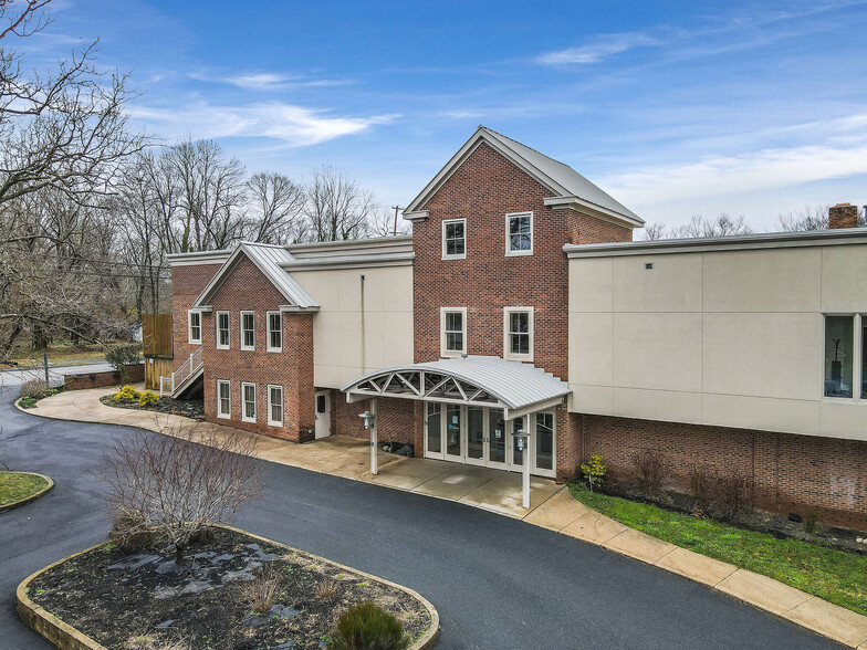 1333 Lenape Rd, West Chester, PA for sale - Building Photo - Image 1 of 15