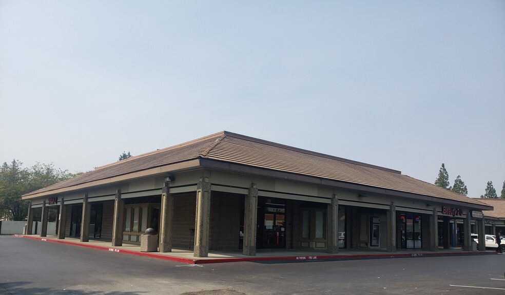 3001-3103 Alamo Dr, Vacaville, CA for lease - Building Photo - Image 2 of 3