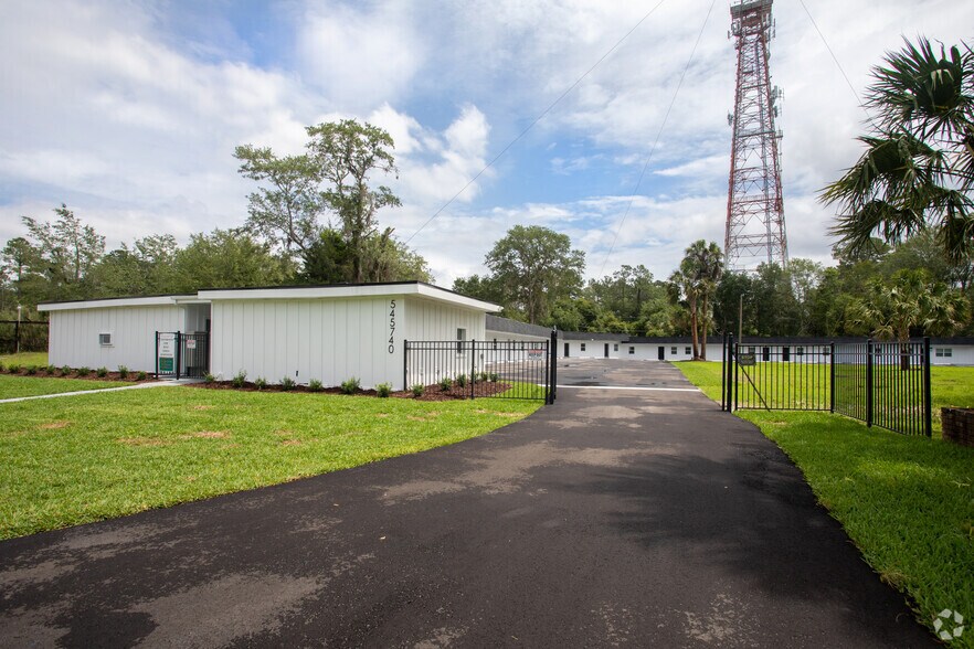 545740 US Highway 1, Callahan, FL 32011 12 Unit Multifamily Investment