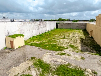 More details for 6995 NW 46th St, Miami, FL - Industrial for Sale