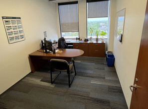 6330 West Loop S, Bellaire, TX for lease Building Photo- Image 1 of 4