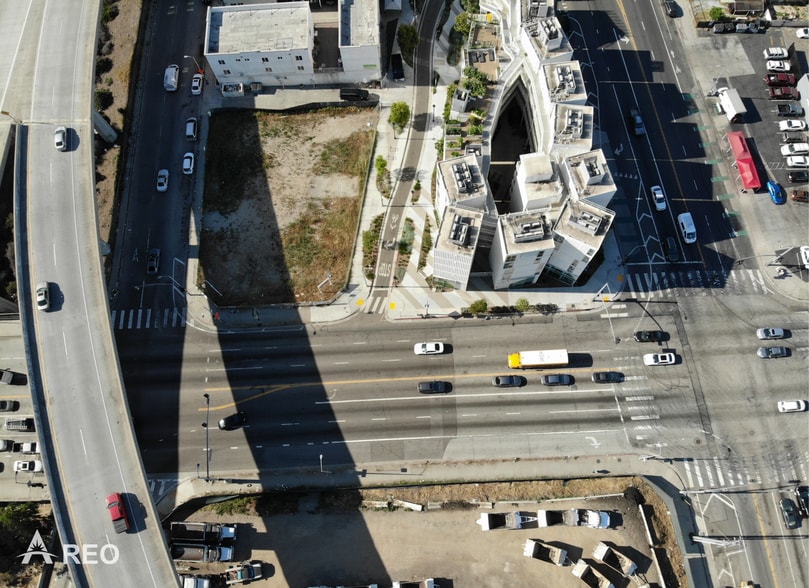 311 W Imperial Hwy, Los Angeles, CA for sale - Aerial - Image 3 of 26