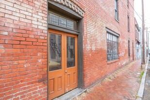 Downtown Arts District Storefront - Storefront Property
