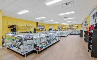 507-519 Maple Ave W, Vienna, VA 22180 - Unit 513 -  - Interior Photo - Image 1 of 4