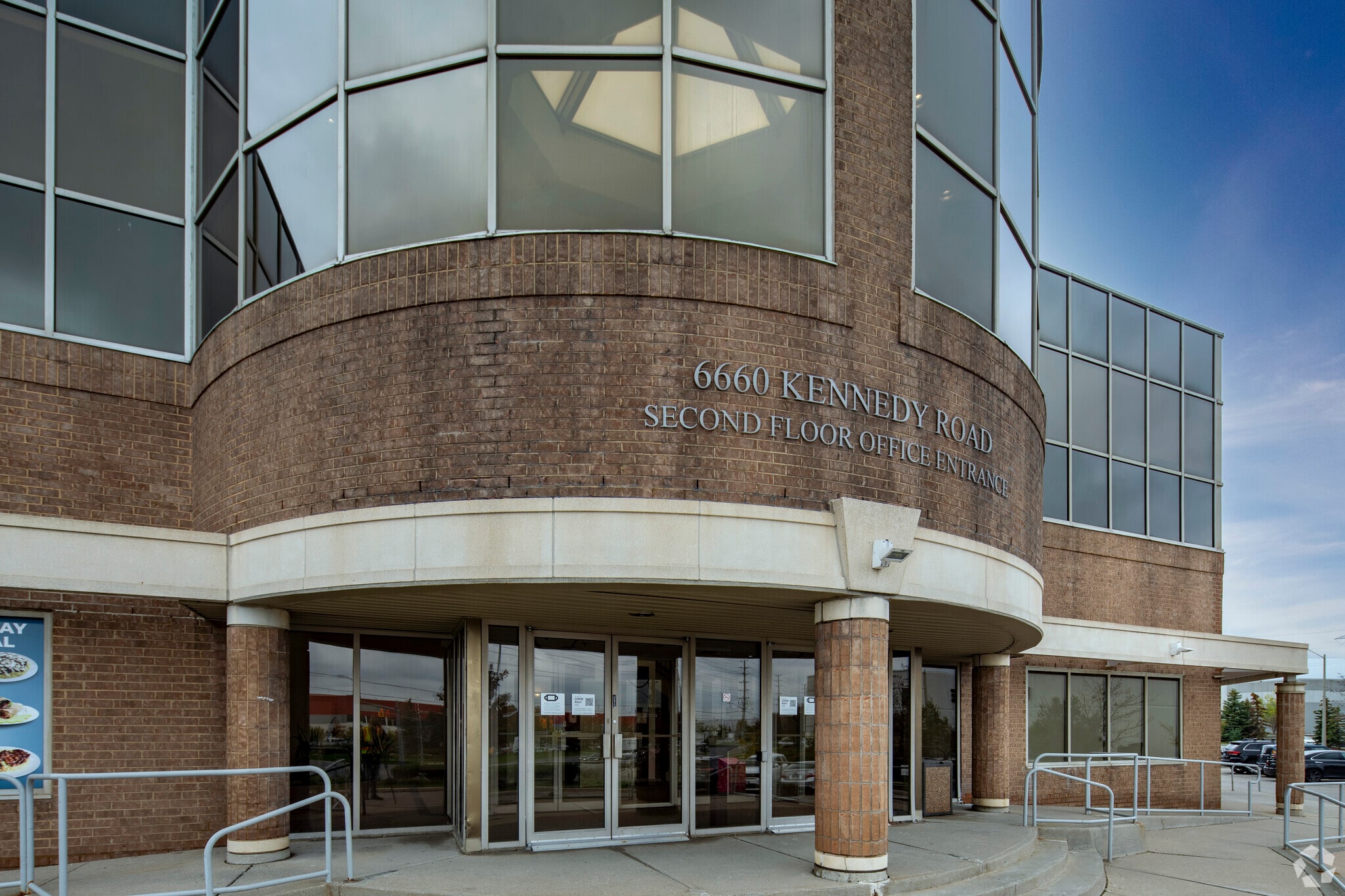 6660 Kennedy Rd, Mississauga, ON L5T 2M9 Flex for Sale