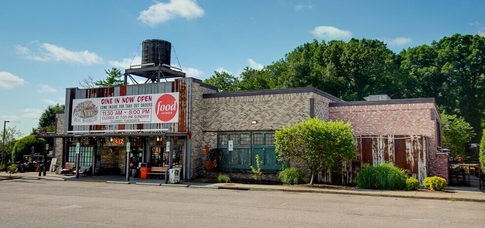 8205 W Broad St, Richmond, VA for sale - Building Photo - Image 3 of 45