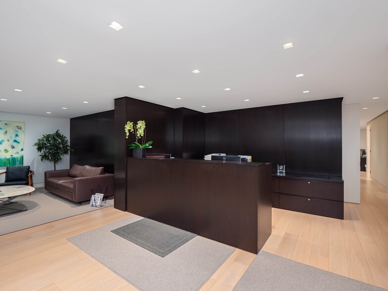 650 Park Ave, New York, NY for sale - Interior Photo - Image 3 of 13