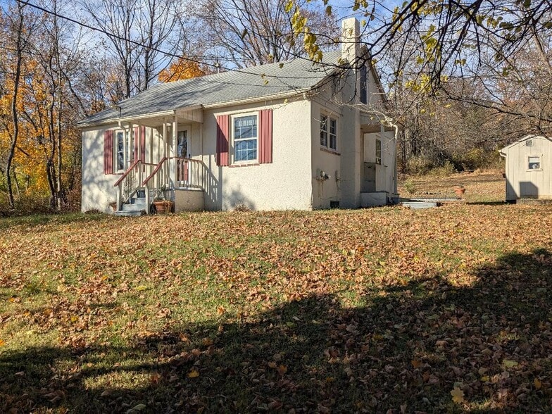 182 NJ-31 Hwy, Hampton, NJ for sale - Primary Photo - Image 1 of 10