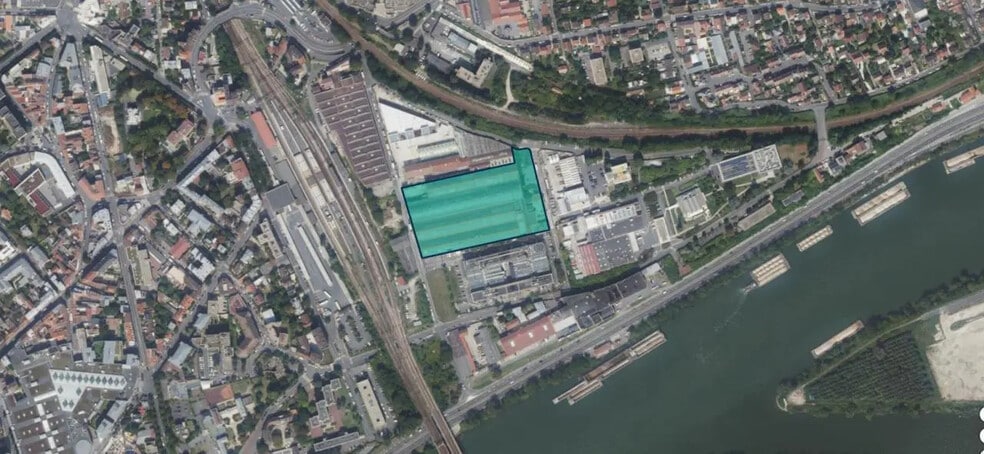 Office in Argenteuil for lease - Aerial - Image 1 of 6