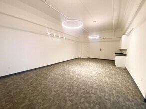 1067-1073 Market St, San Francisco, CA for lease Interior Photo- Image 2 of 3