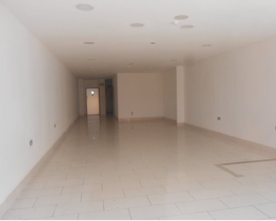 Chantry Way, Andover for lease Interior Photo- Image 1 of 1