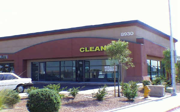 8930 S Maryland Pky, Las Vegas, NV for lease - Primary Photo - Image 1 of 10