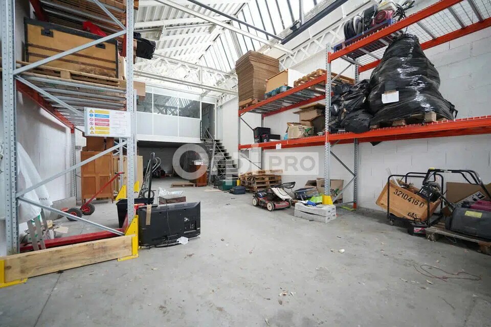 Flex in Vénissieux for lease Interior Photo- Image 1 of 8