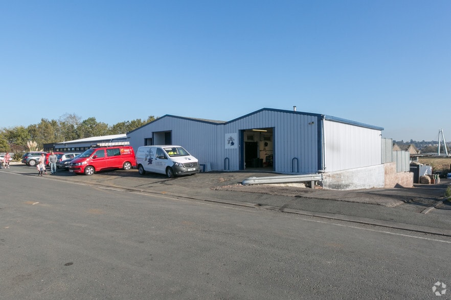 Weir Ln, Worcester for sale - Primary Photo - Image 1 of 2