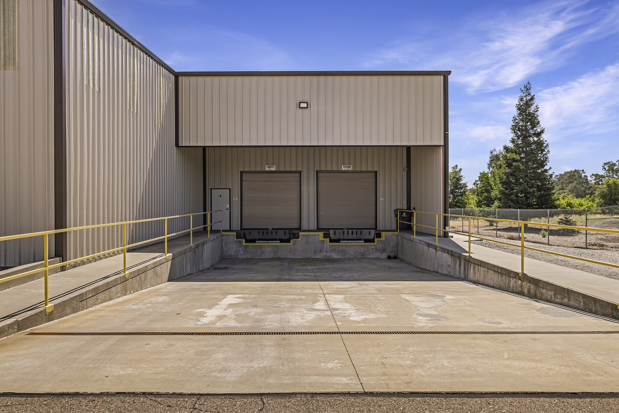 22690 South Ave, Corning, CA for lease Building Photo- Image 1 of 8