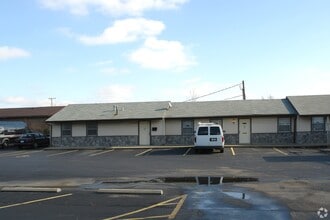 1112 Ulrich Ave, Louisville, KY for lease Interior Photo- Image 2 of 2