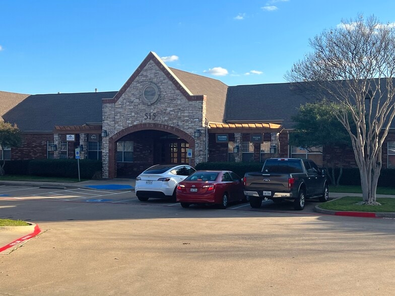515 W Southlake Blvd, Southlake, TX for lease - Building Photo - Image 1 of 1