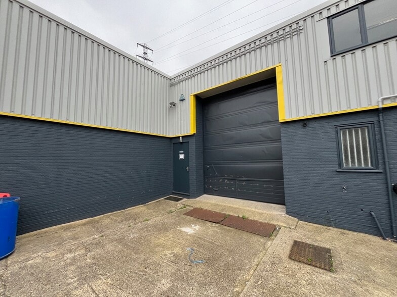 Hythe Way, Colchester for lease - Building Photo - Image 2 of 7