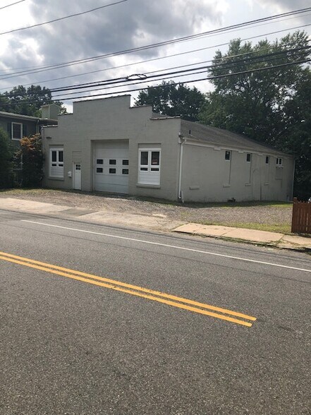 196 Derby Ave, Derby, CT for sale - Primary Photo - Image 1 of 1