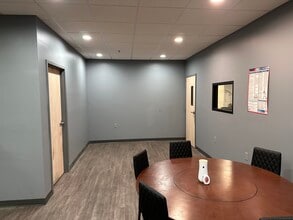 112-118 Jones St, Fuquay Varina, NC for lease Interior Photo- Image 1 of 7