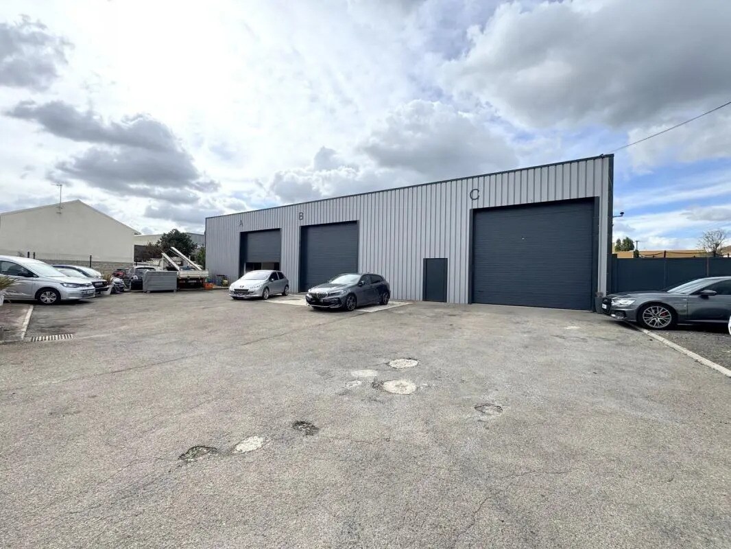 Flex in Conflans-Sainte-Honorine for lease Building Photo- Image 1 of 14