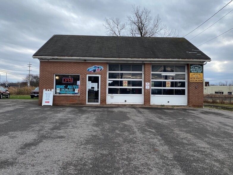 607 Whitney Rd, Fairport, NY for sale - Building Photo - Image 1 of 1