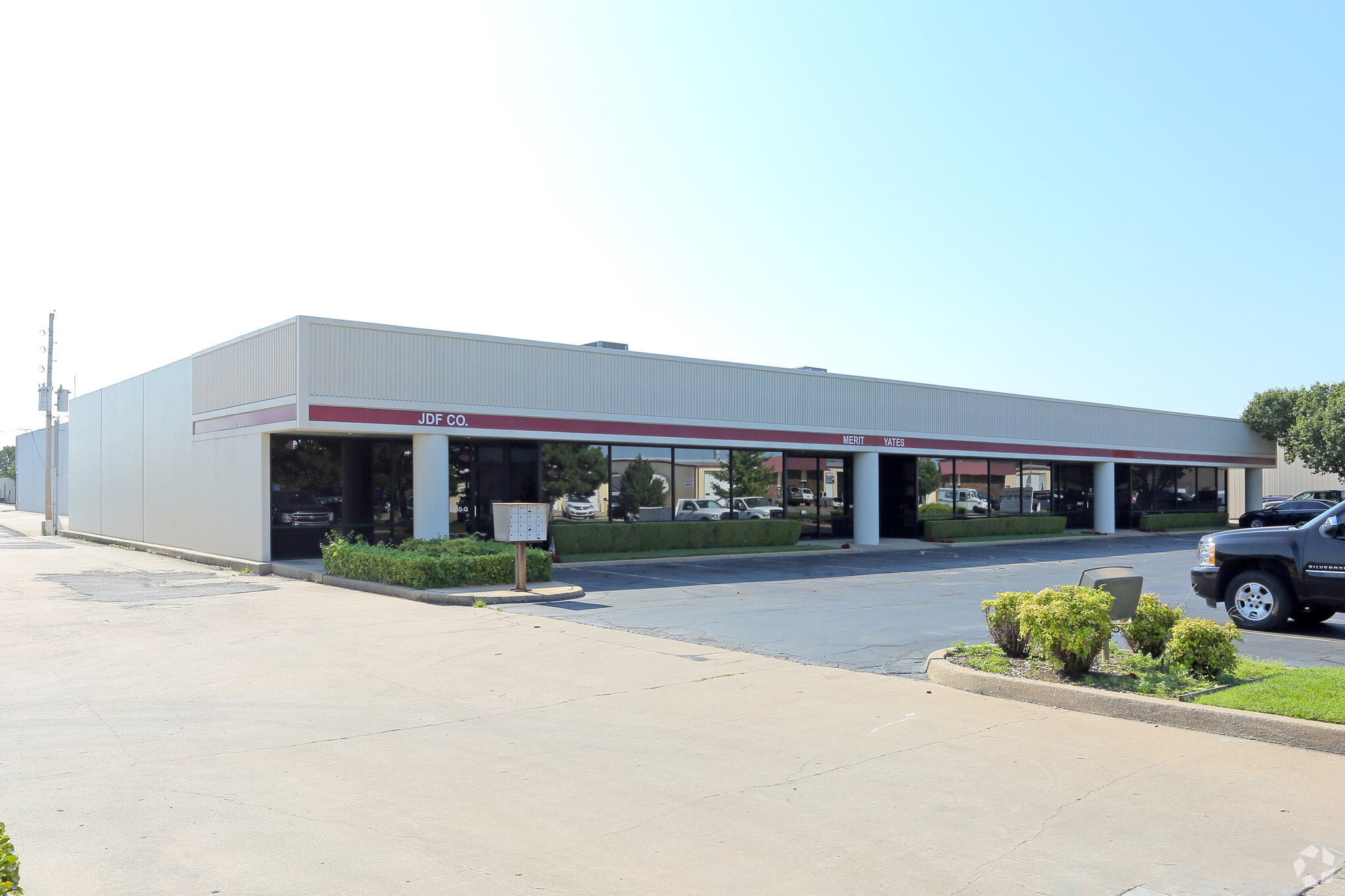 9410 E 51st St, Tulsa, OK for lease Primary Photo- Image 1 of 7