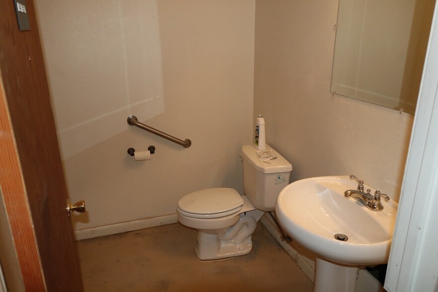 2011 Industrial Rd, Cortez, CO for lease - Interior Photo - Image 3 of 27