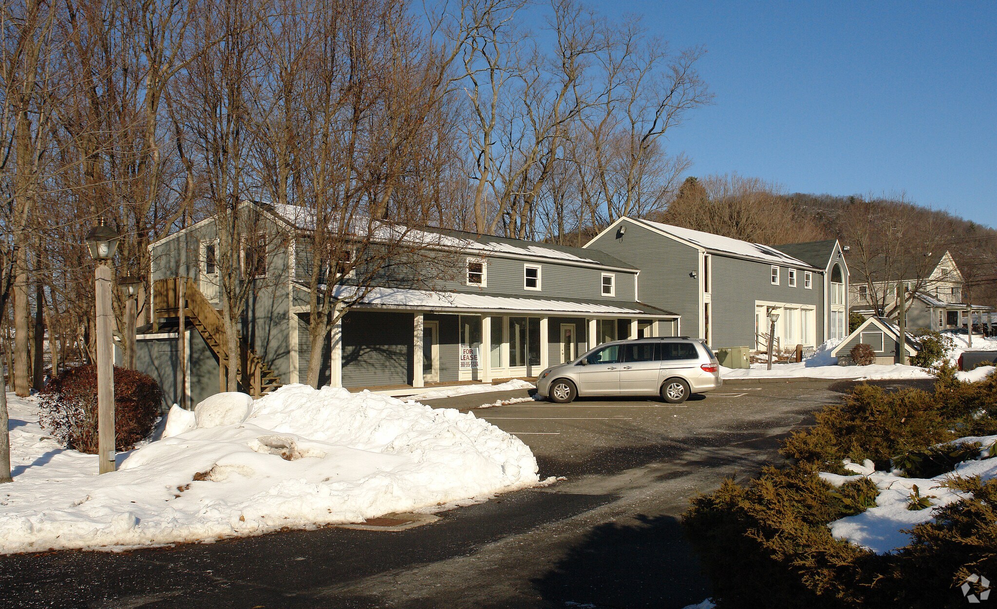 166 Albany Tpke, Canton, CT 06019 Canton Green