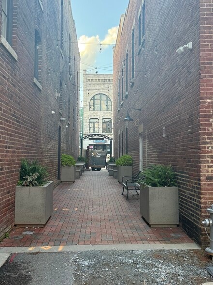 121 N Main St, Salisbury, NC for sale - Building Photo - Image 1 of 1