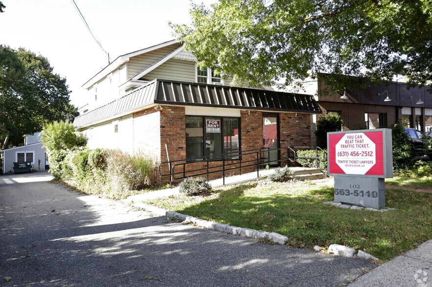 102 Main St, Kings Park, NY for sale - Primary Photo - Image 1 of 1