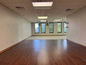 100 E Park St, Olathe, KS for lease Interior Photo- Image 2 of 6