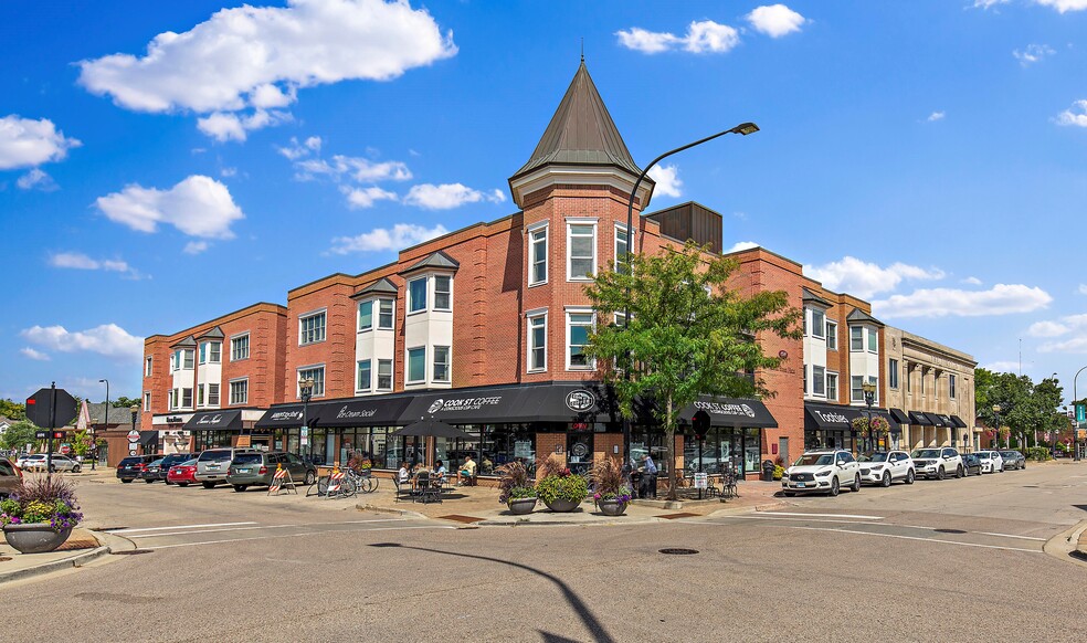 100 E Station St, Barrington, IL for sale - Building Photo - Image 1 of 1