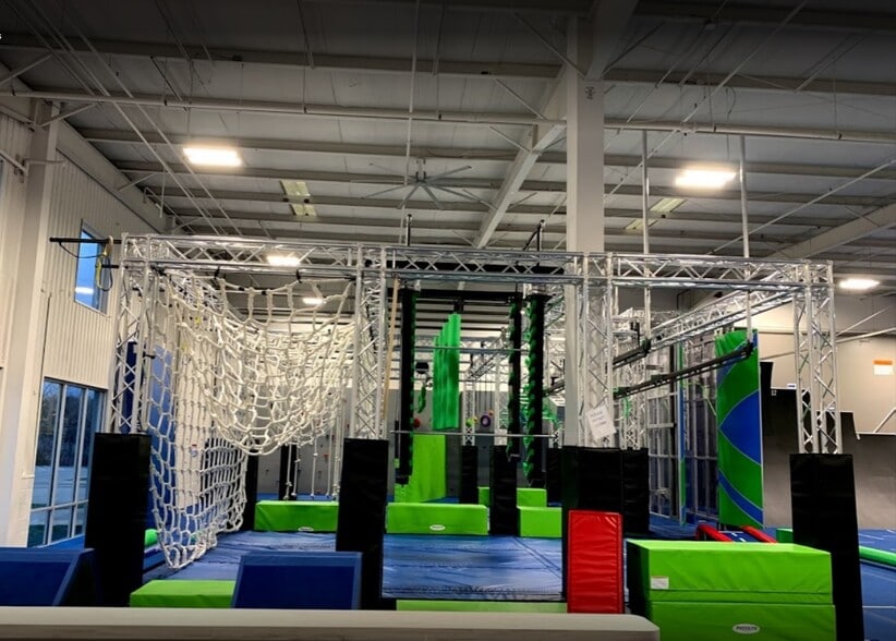 140 Long Rd, Chesterfield, MO for lease - Interior Photo - Image 1 of 3