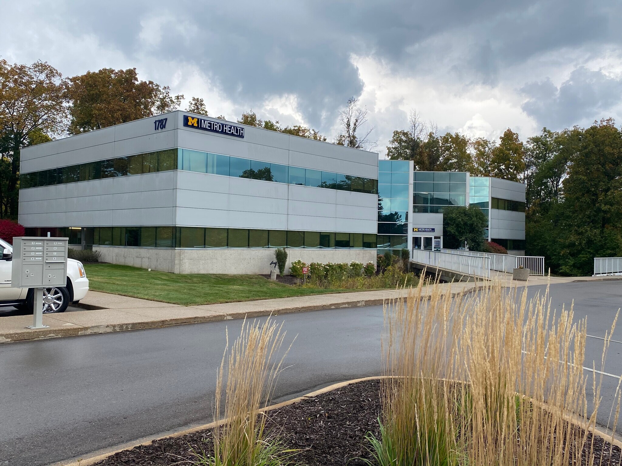 1787 Grand Ridge Ct NE, Grand Rapids, MI for sale Building Photo- Image 1 of 1