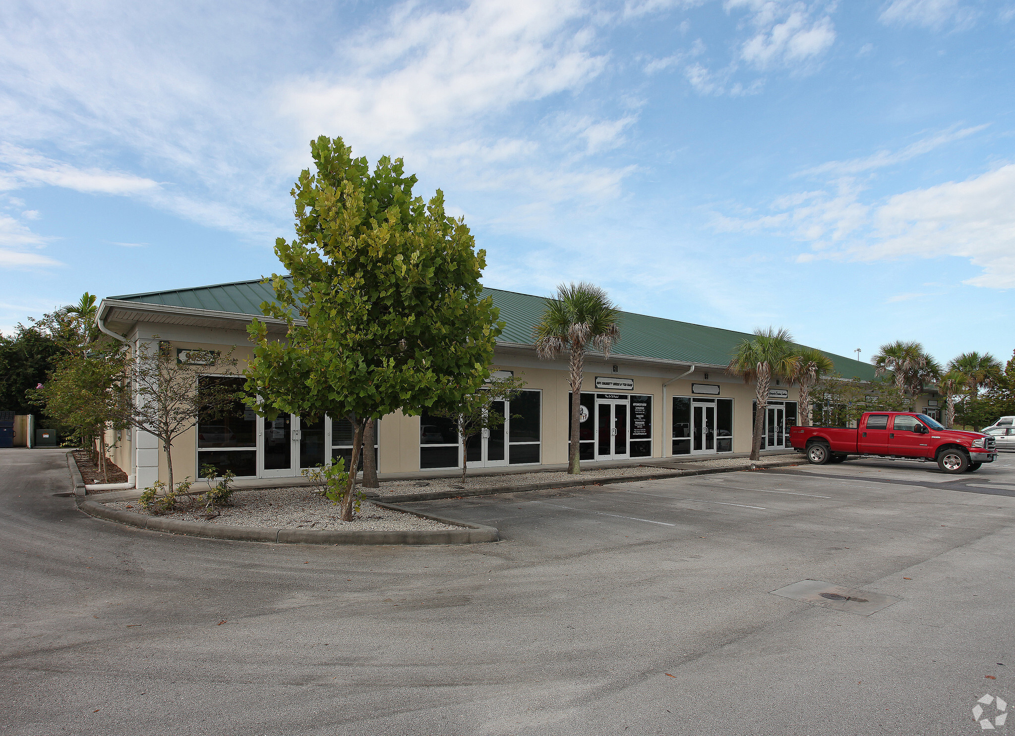 9055 Americana Rd, Vero Beach, FL for sale Building Photo- Image 1 of 4