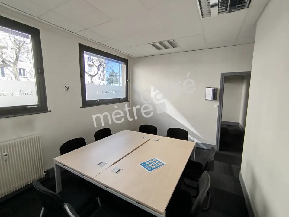 Vente Bureaux 104 m² - Photo 1